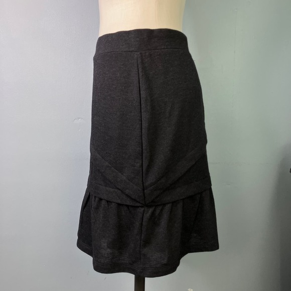 prAna Leah Asymmetrical Ruffle Wool Blend Dark Heathered Gray Mini Skirt Size S - Picture 4 of 14